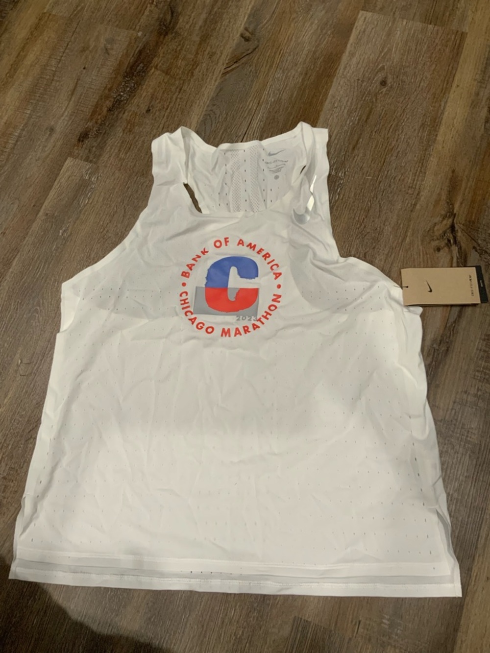 New Nike Chicago Marathon 2023 AeroSwift Running Singlet Tank FD2692-100 sz XS